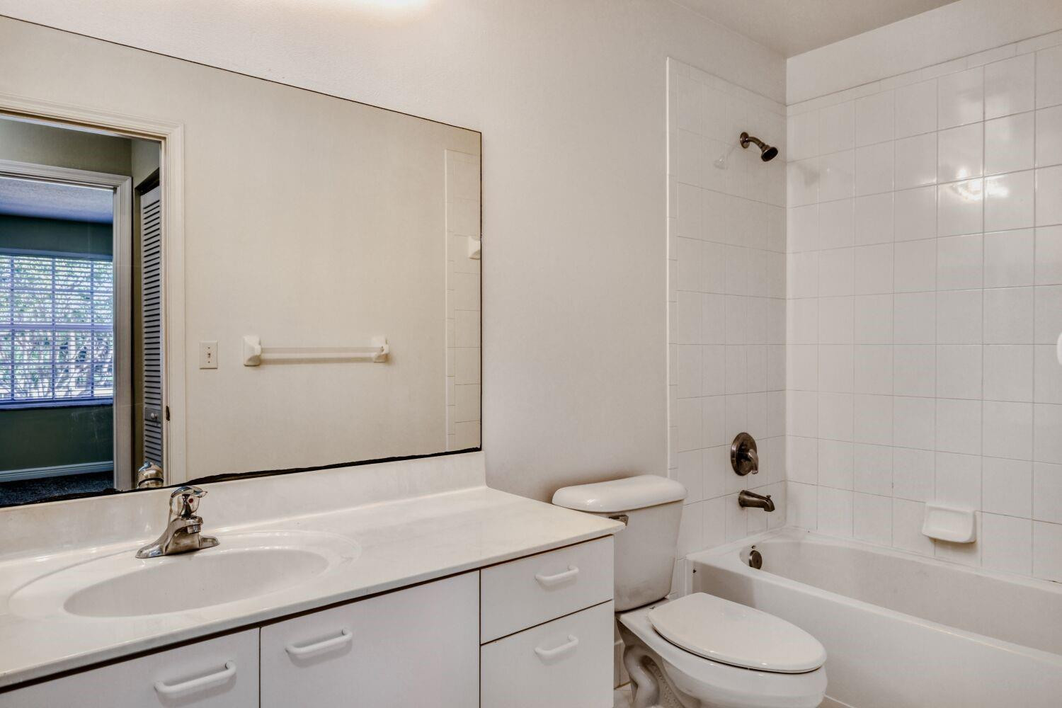 Olympia Ph 01 - Residential