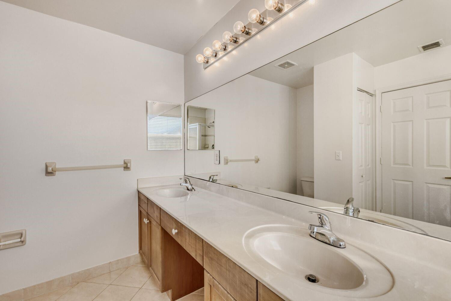 Olympia Ph 01 - Residential