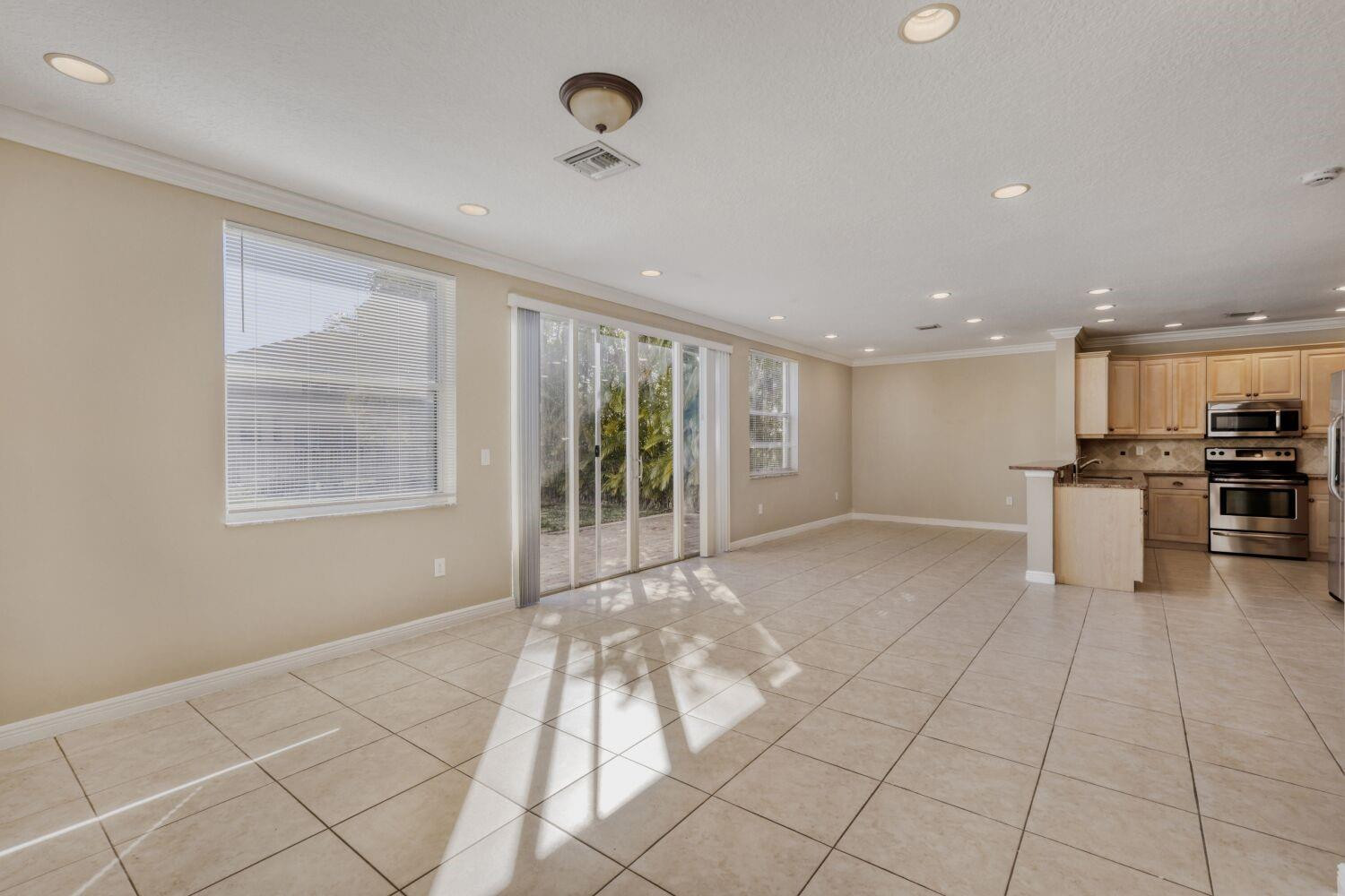 Olympia Ph 01 - Residential