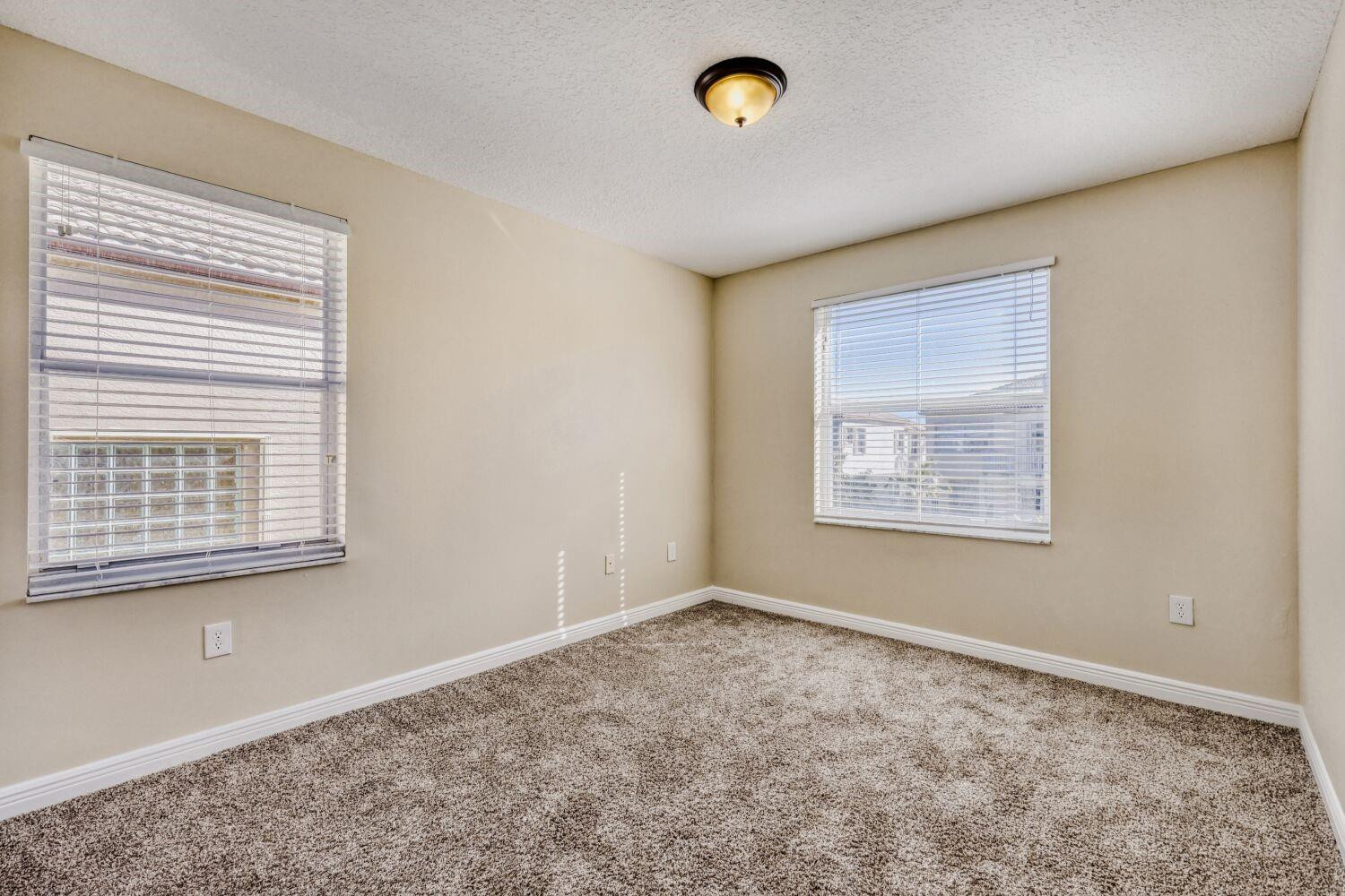 Olympia Ph 01 - Residential