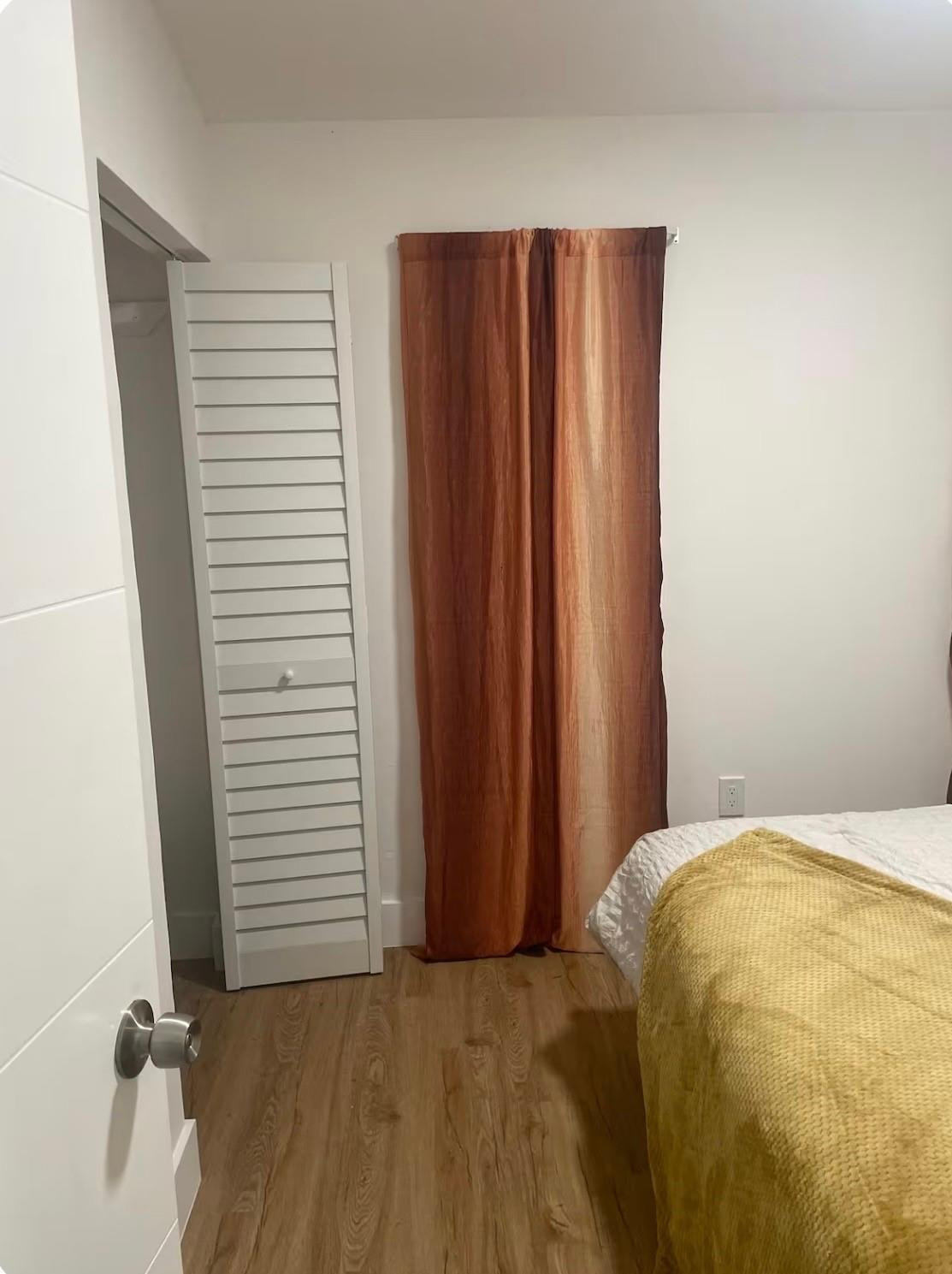 Leslie Estates - Residential