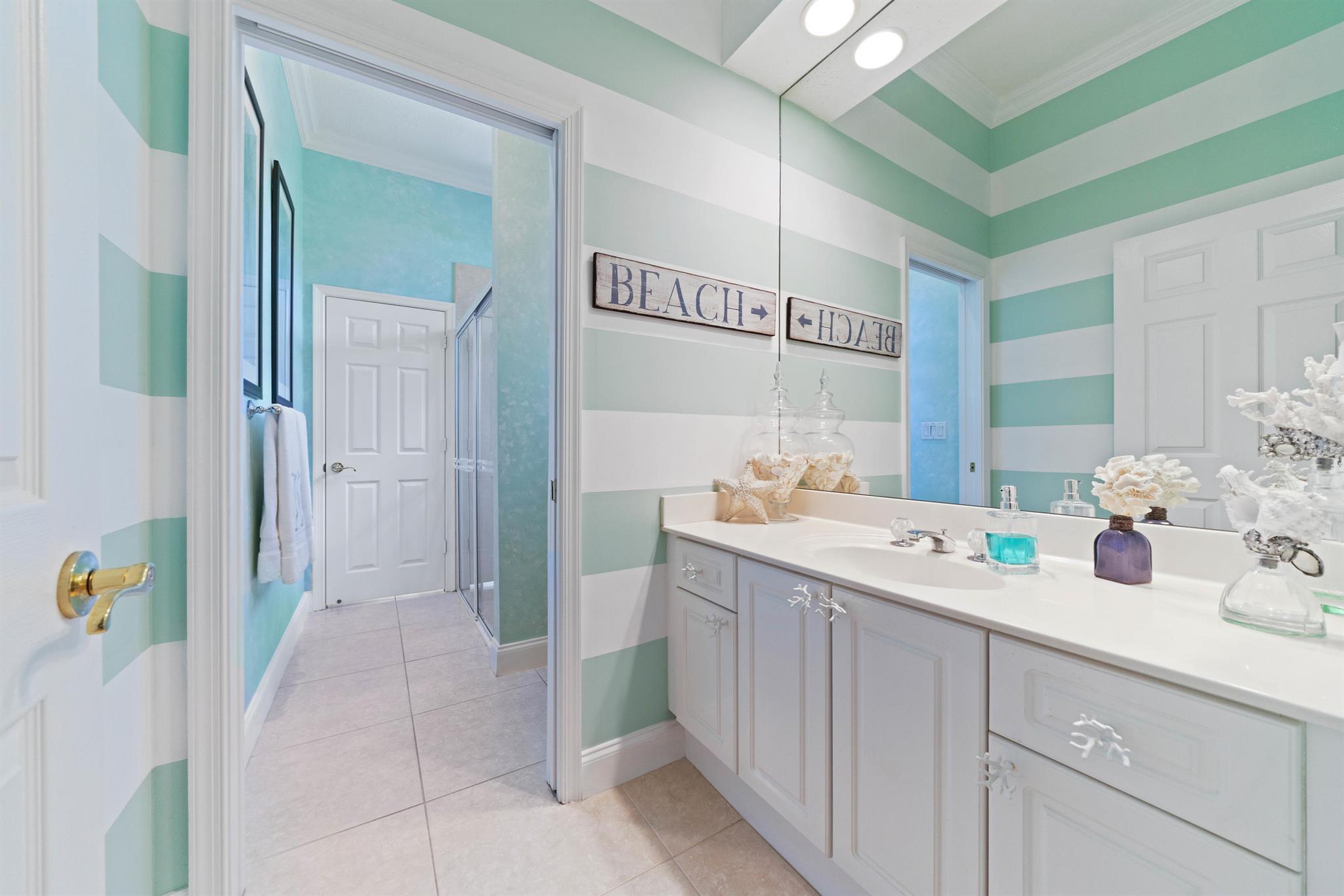 WELLINGTON AERO CLUB OF THE LANDINGS AT WELLINGTON - Residential