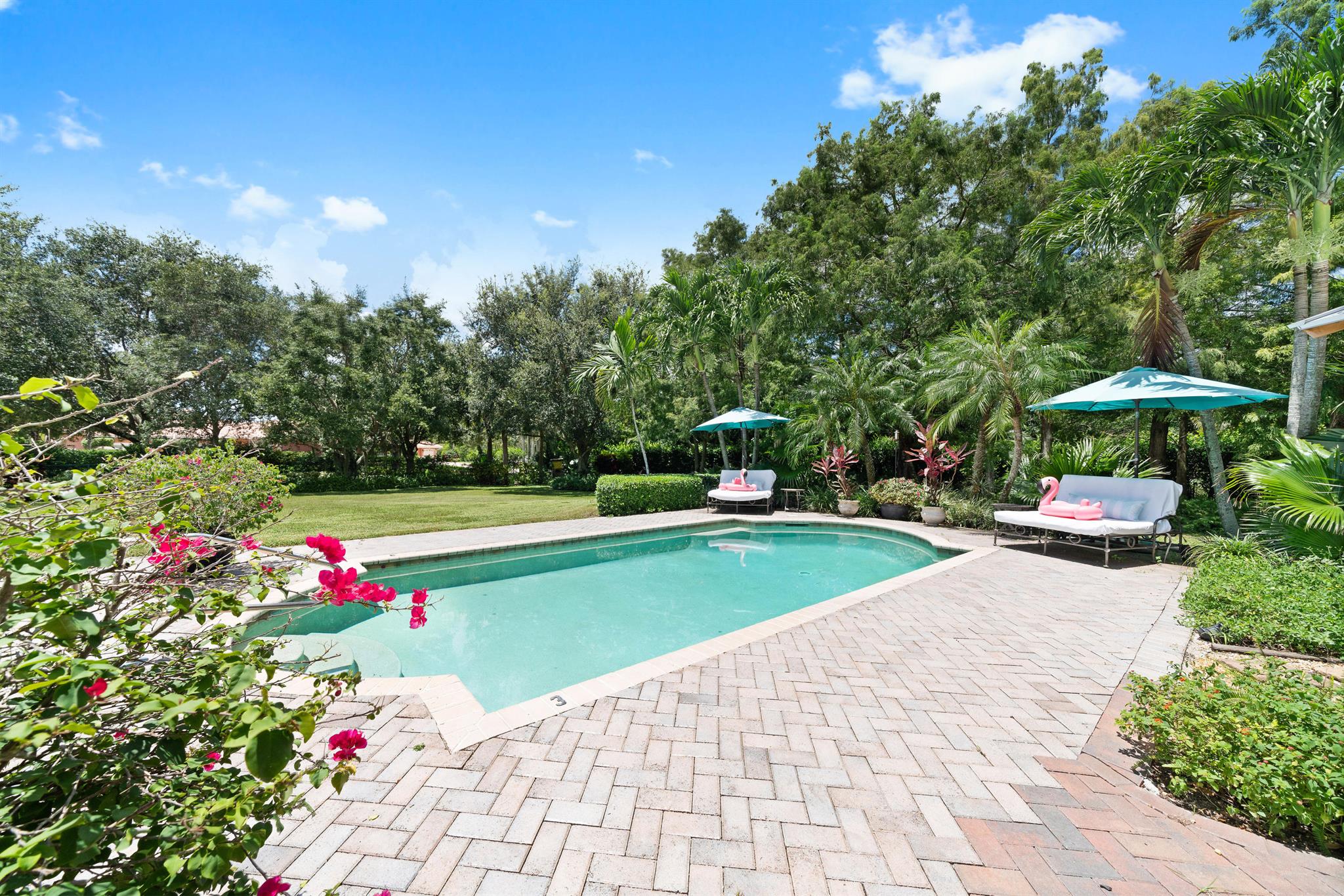 WELLINGTON AERO CLUB OF THE LANDINGS AT WELLINGTON - Residential