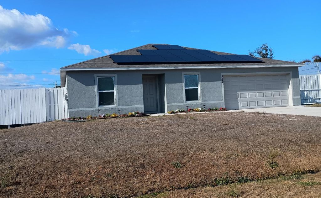 Photo of 357 SE Starfish Avenue, Port Saint Lucie, FL 34983 (MLS # B26004042)