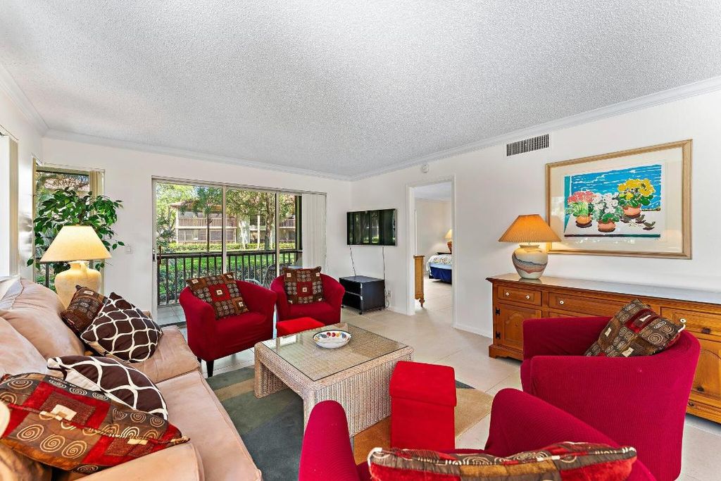 Photo of 527 Brackenwood Place, Palm Beach Gardens, FL 33418 (MLS # R11112103)