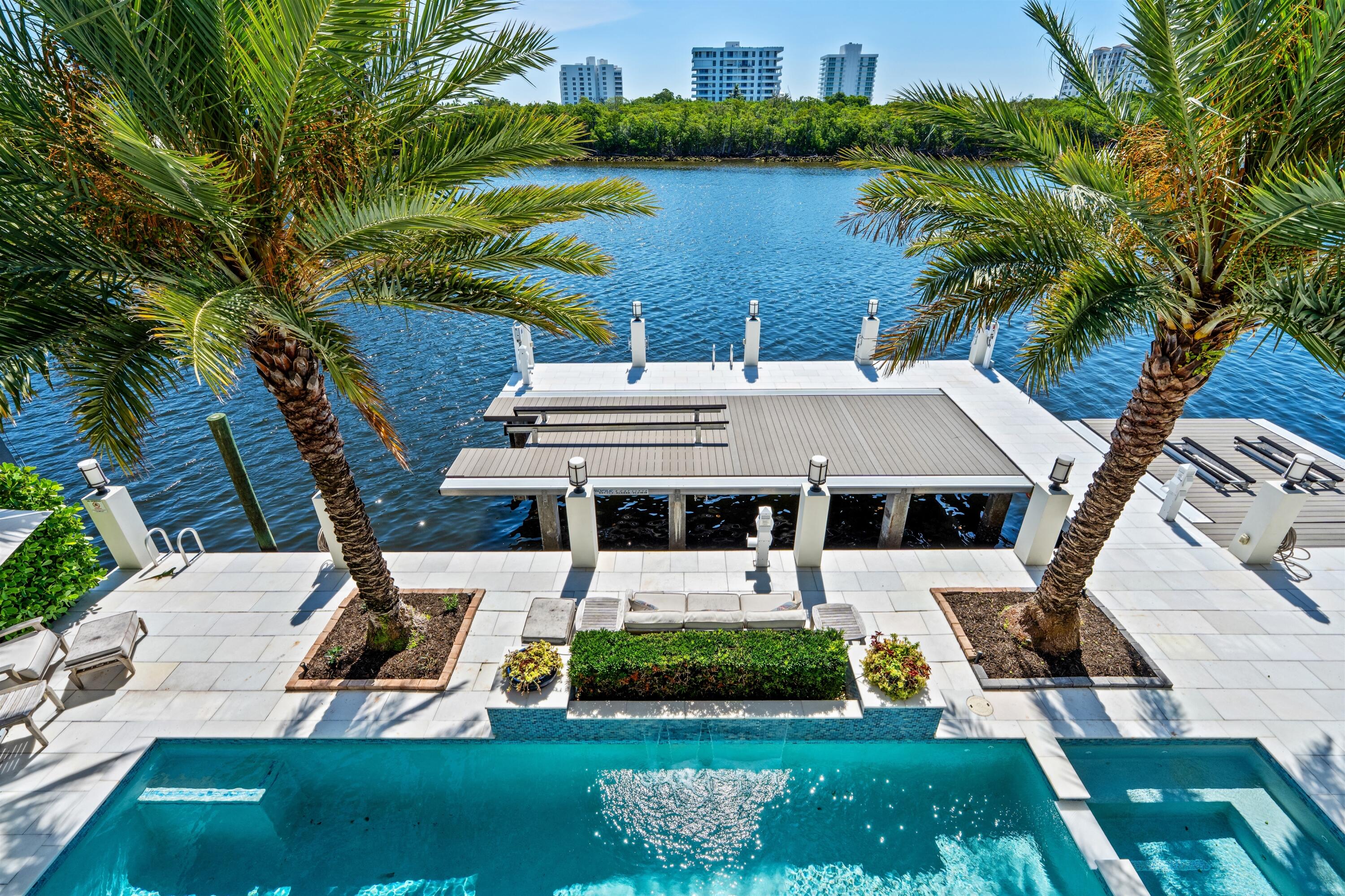 BOCA HARBOUR ISLAND SEC - Residential
