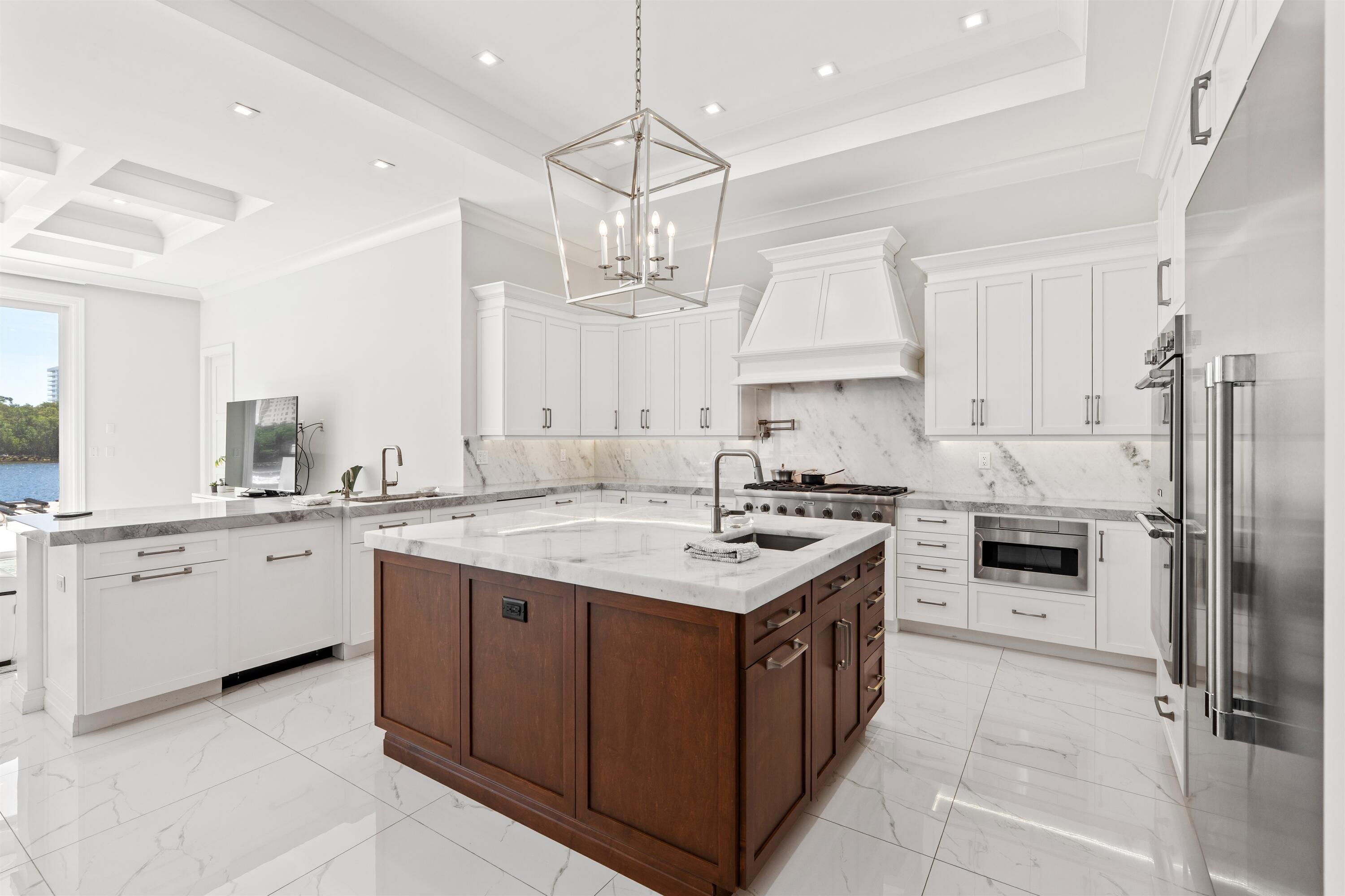 BOCA HARBOUR ISLAND SEC - Residential