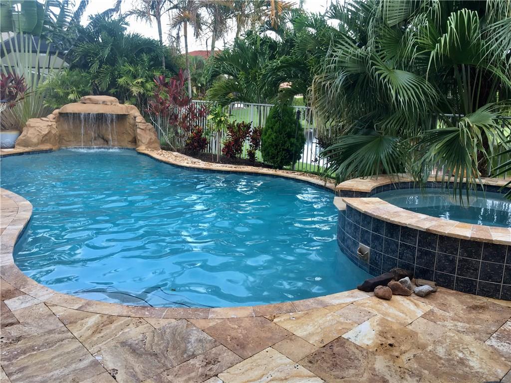 Boca Chase - Residential