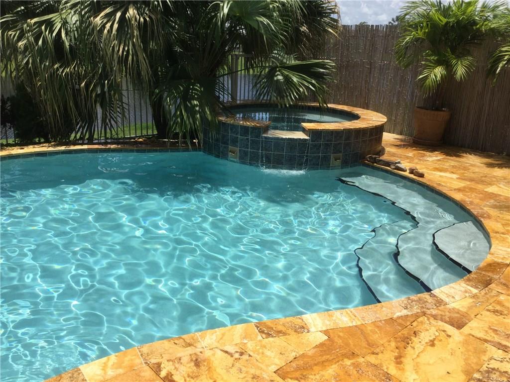 Boca Chase - Residential