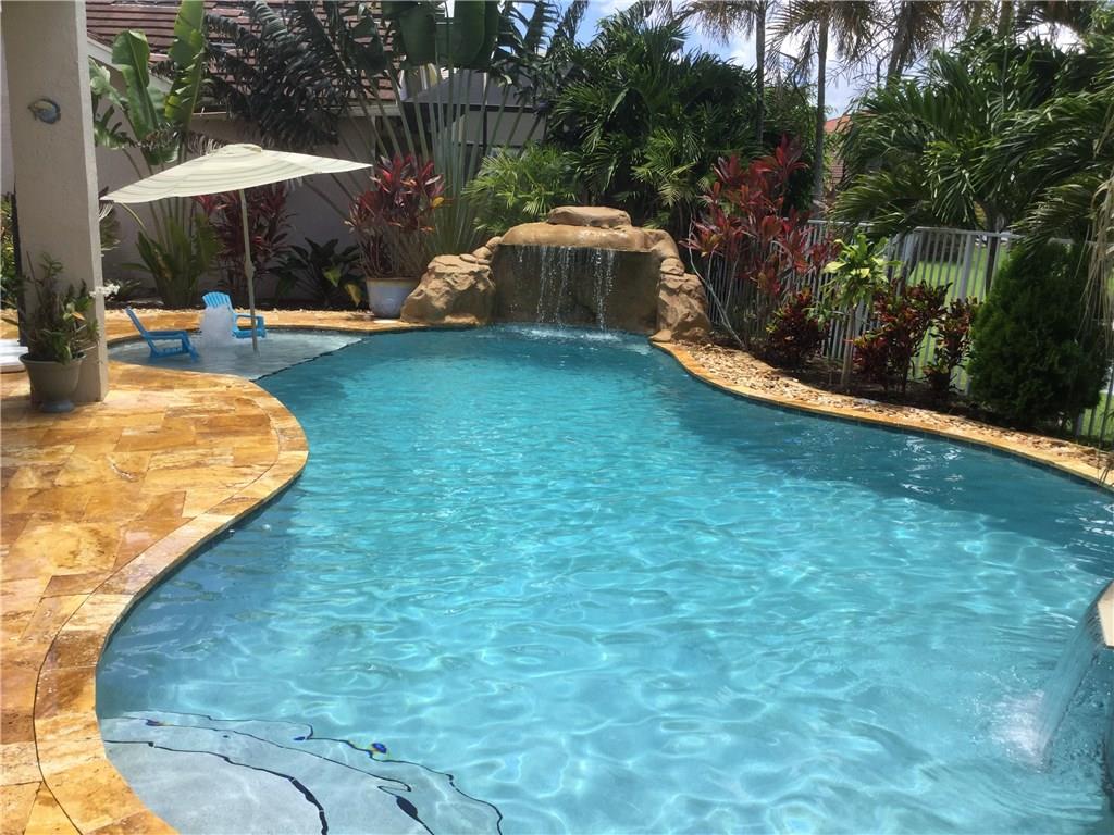 Boca Chase - Residential