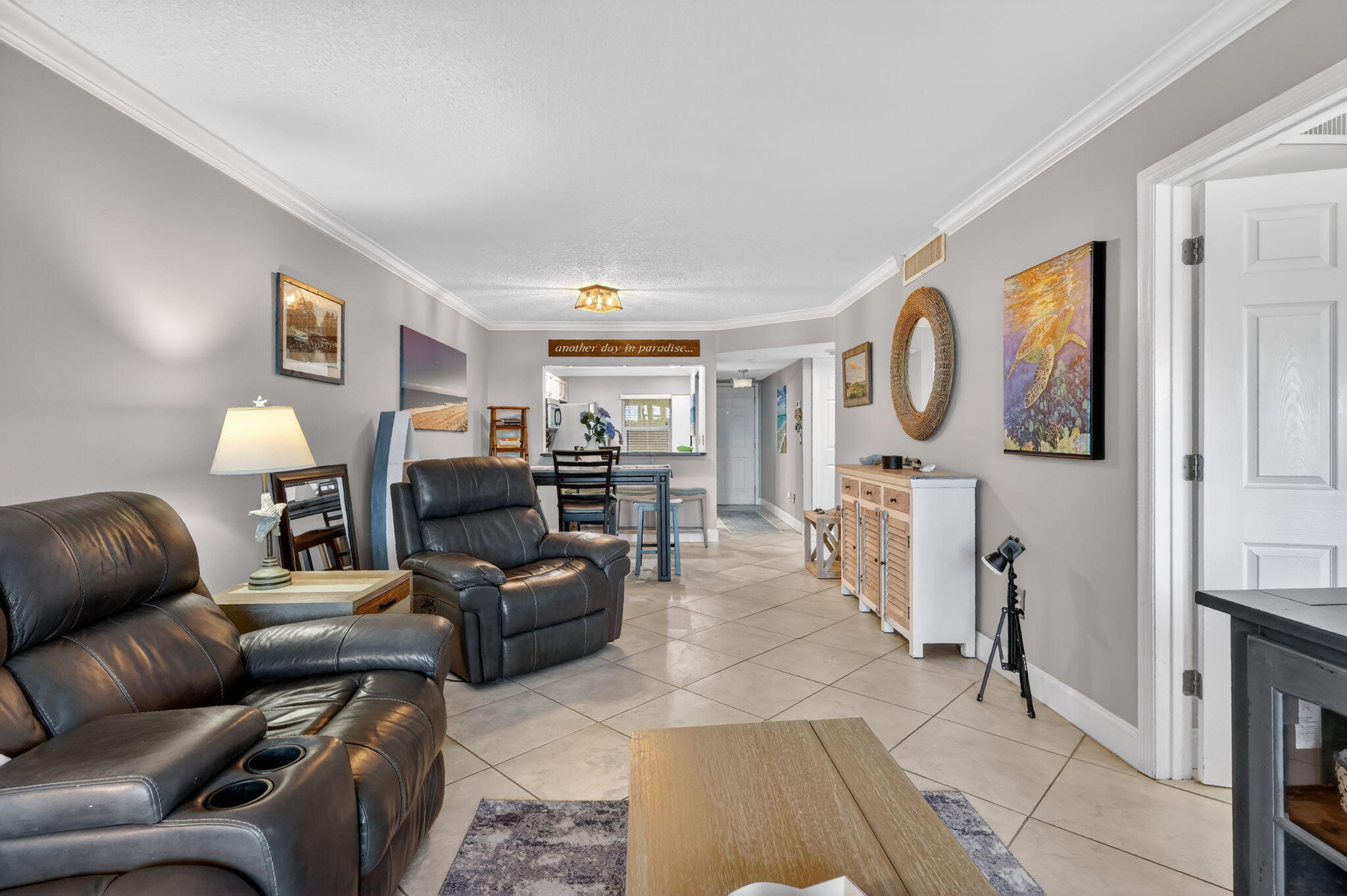 OCEAN HARBOUR SOUTH CONDOMINIUM - Residential