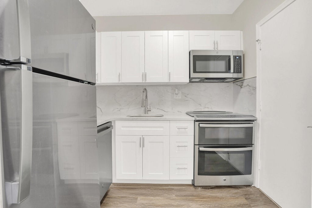 Photo of 299 SW 7th Street #1040, Boca Raton, FL 33432 (MLS # R11157067)