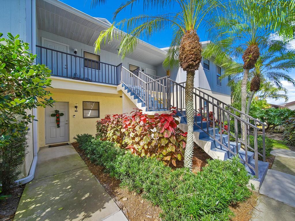 Photo of 6533 SE Federal Highway #1-103, Stuart, FL 34997 (MLS # R10775014)