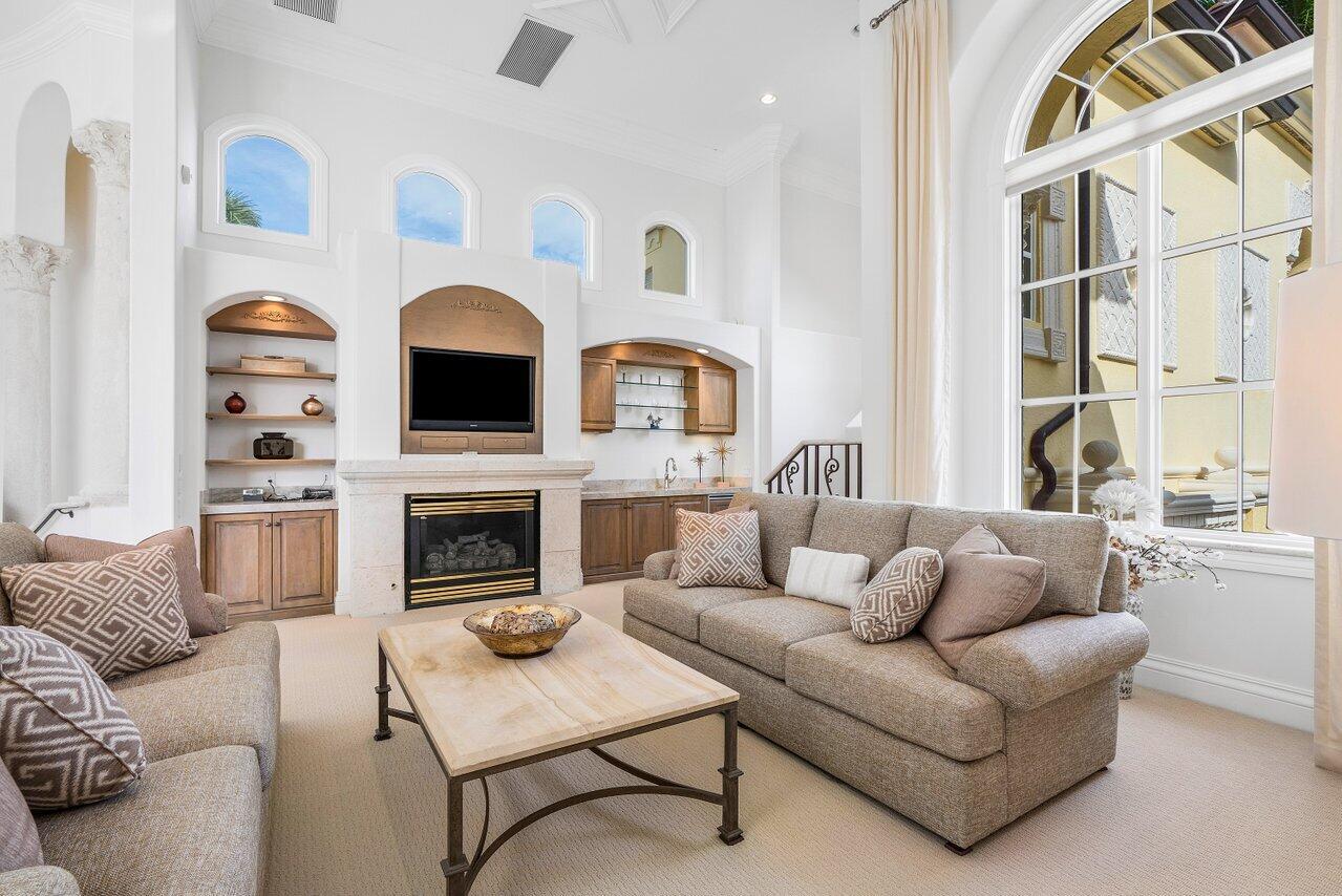 ADDISON ESTATES - Residential