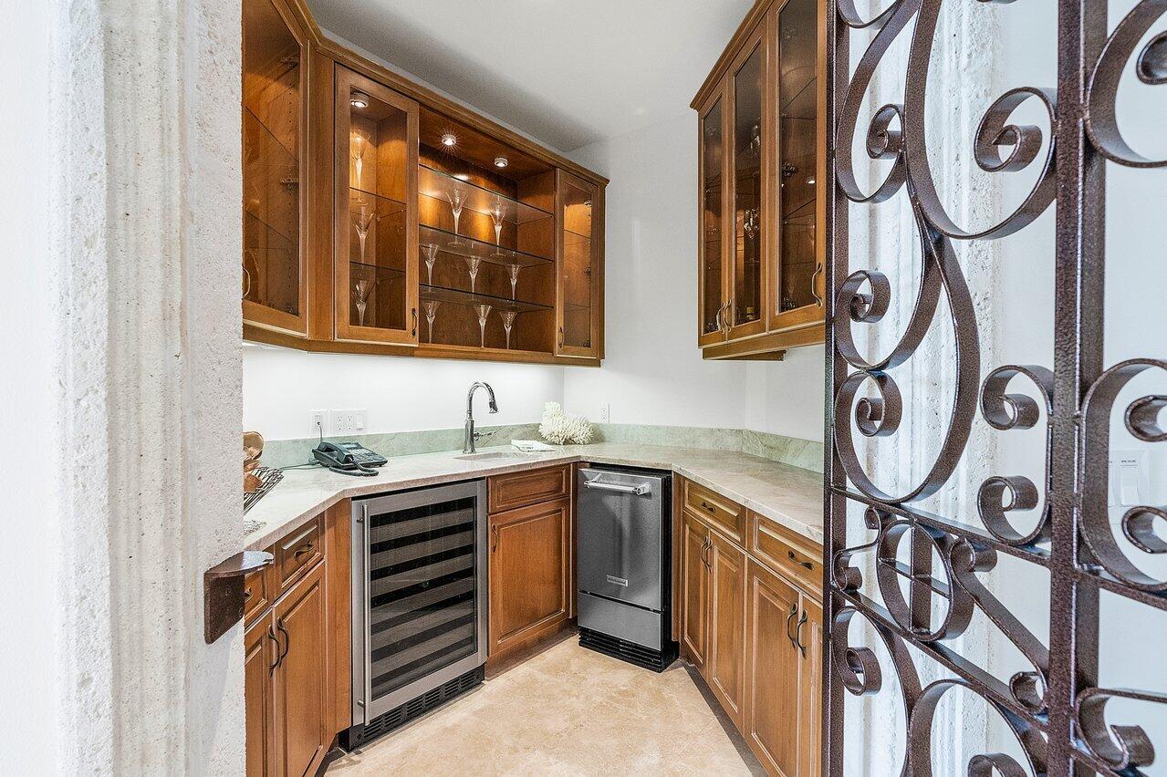 ADDISON ESTATES - Residential