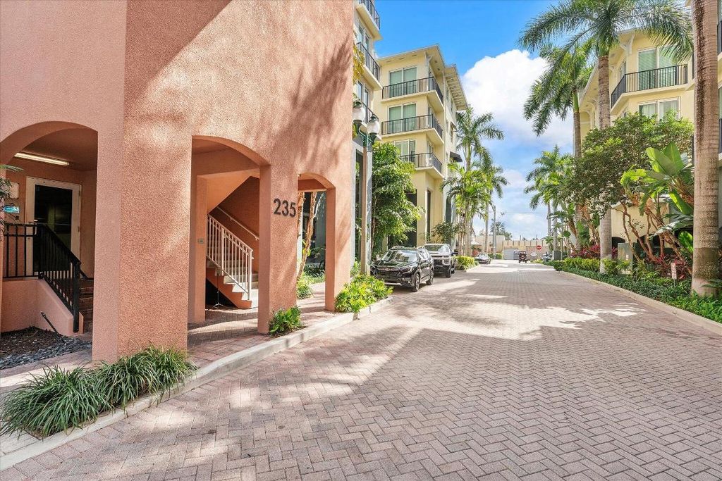 Photo of 235 NE 1st Street #305, Delray Beach, FL 33444 (MLS # R11069505)
