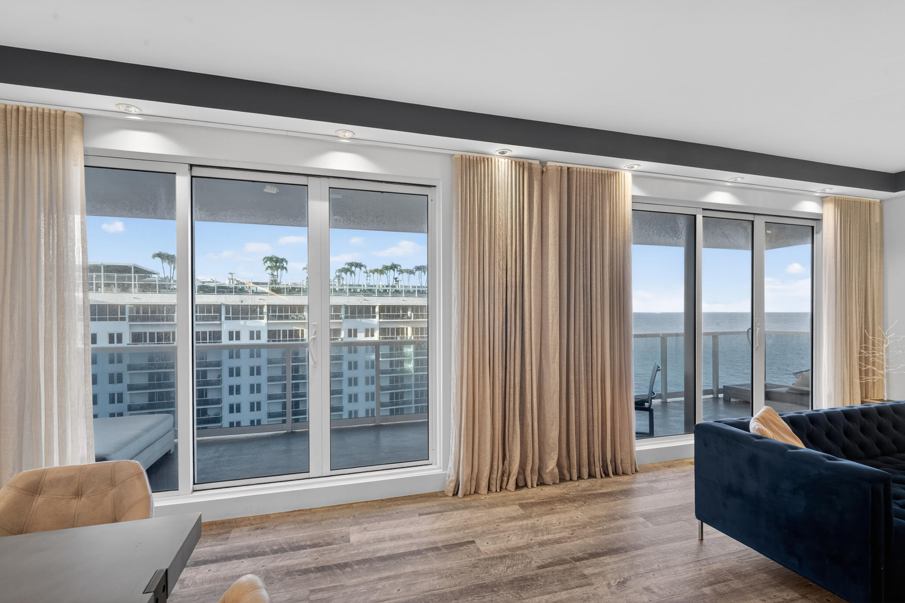 RONEY PALACE CONDO - Residential Lease