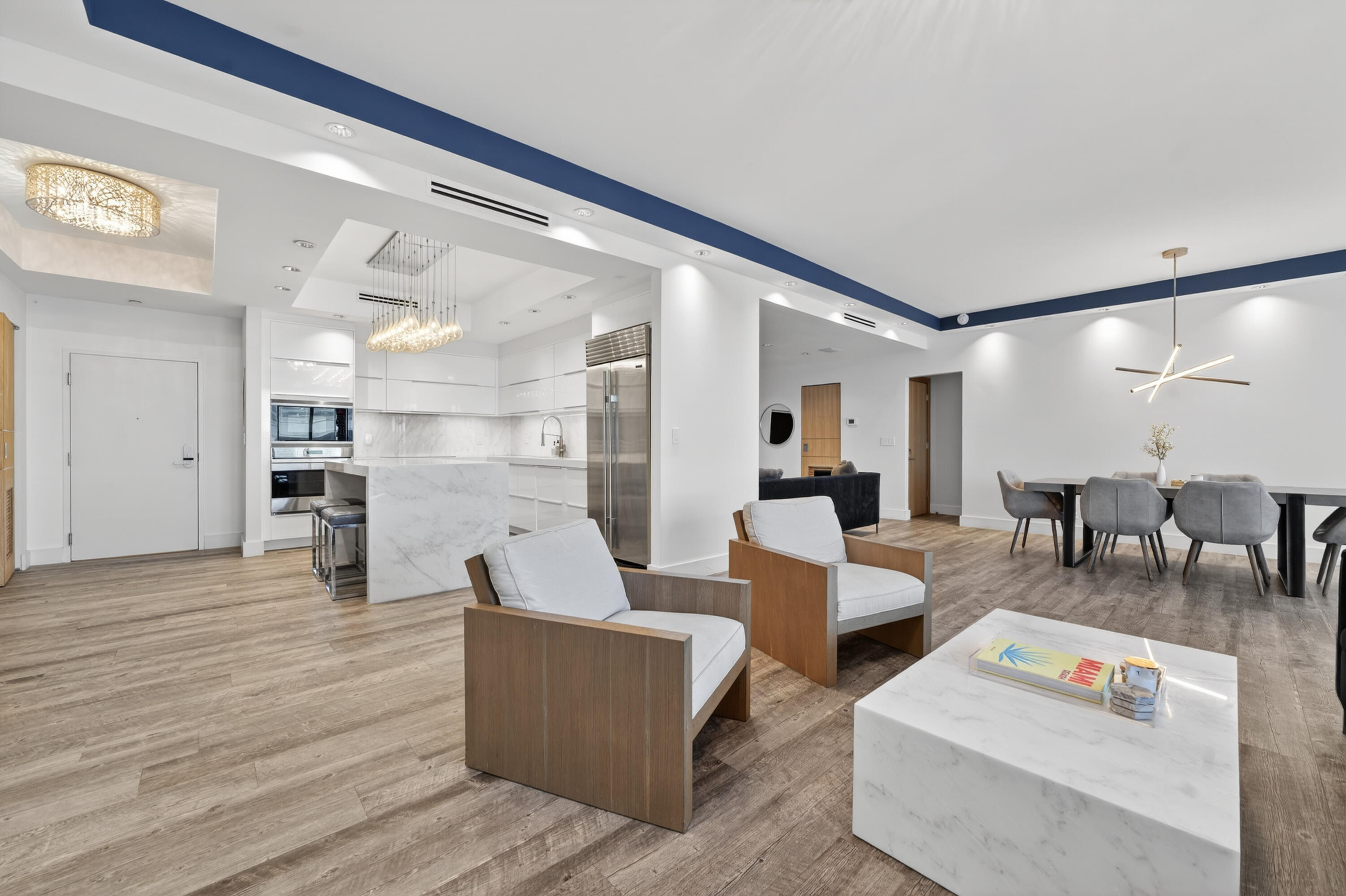 2301 Collins Avenue Ph14