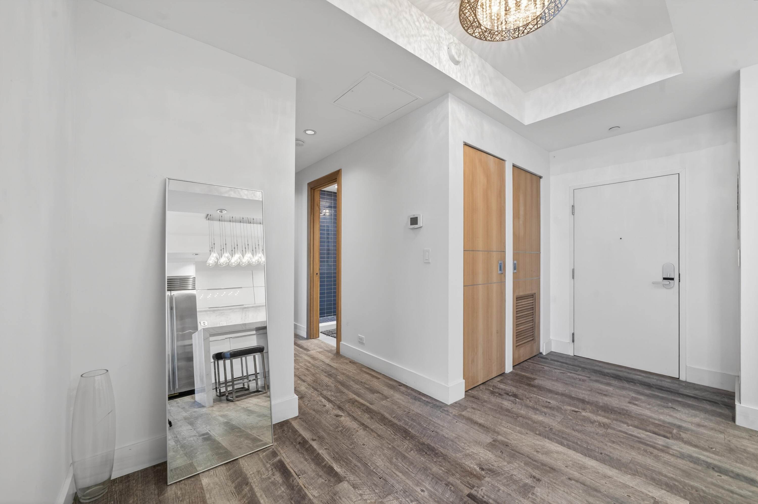 RONEY PALACE CONDO - Residential Lease