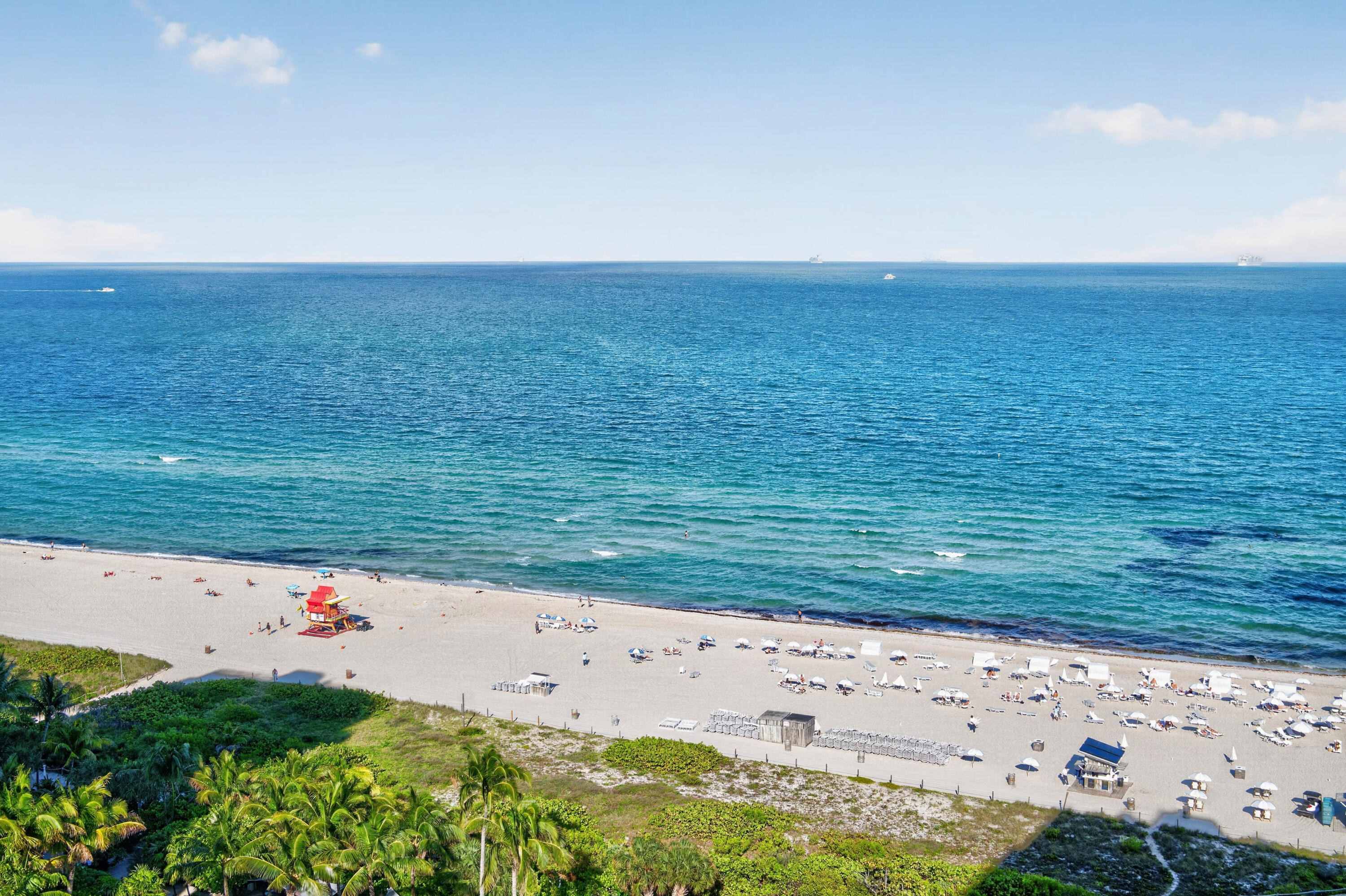 RONEY PALACE CONDO - Residential Lease