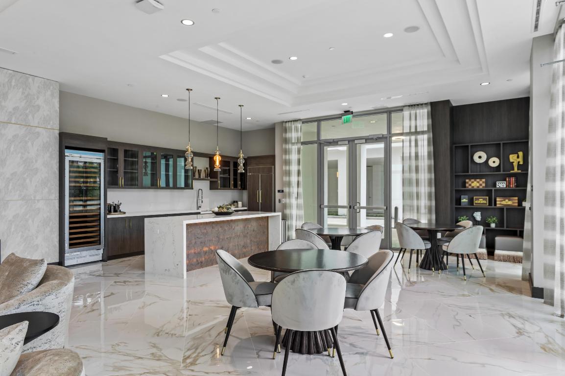 Royal Palm Residences - Residential