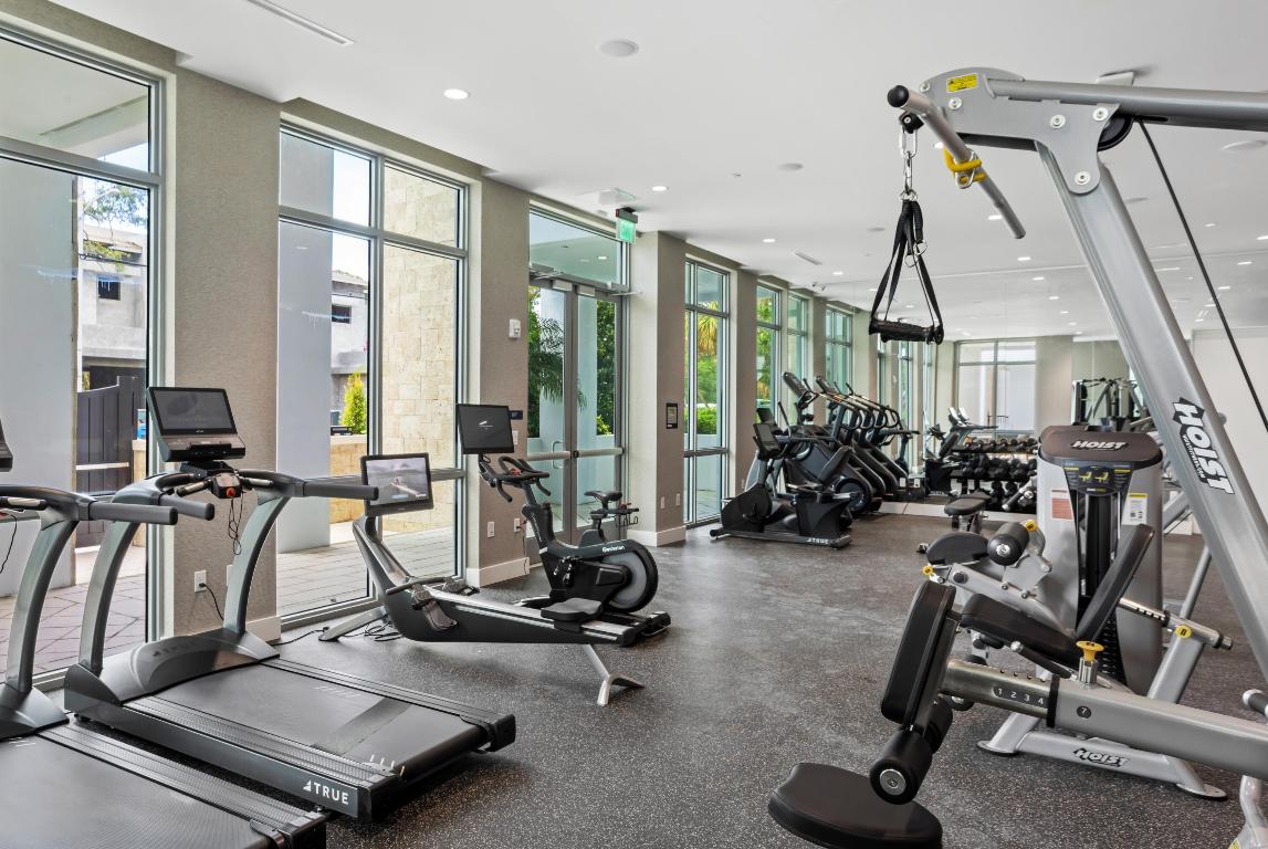 Royal Palm Residences - Residential