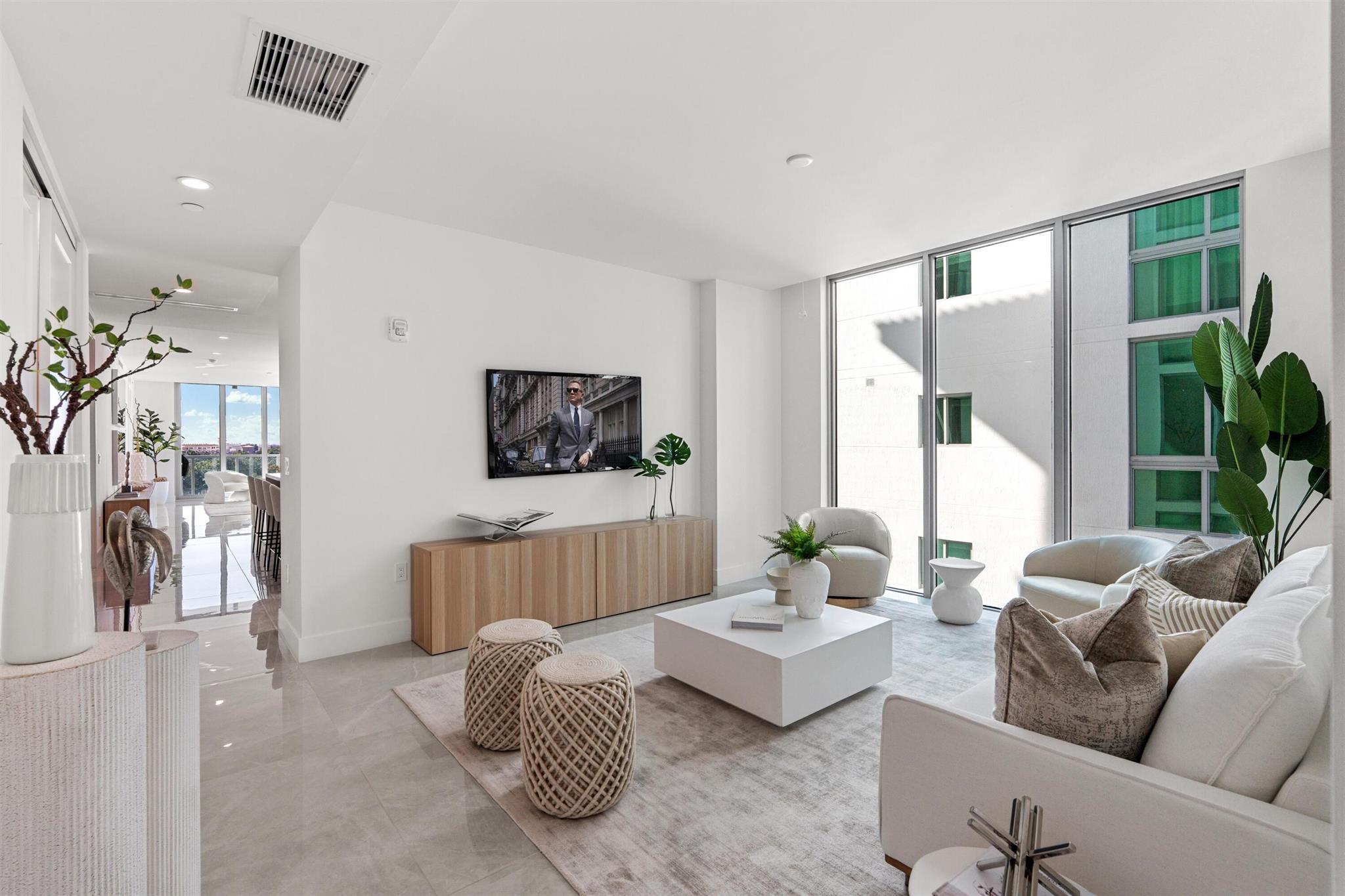 Royal Palm Residences - Residential