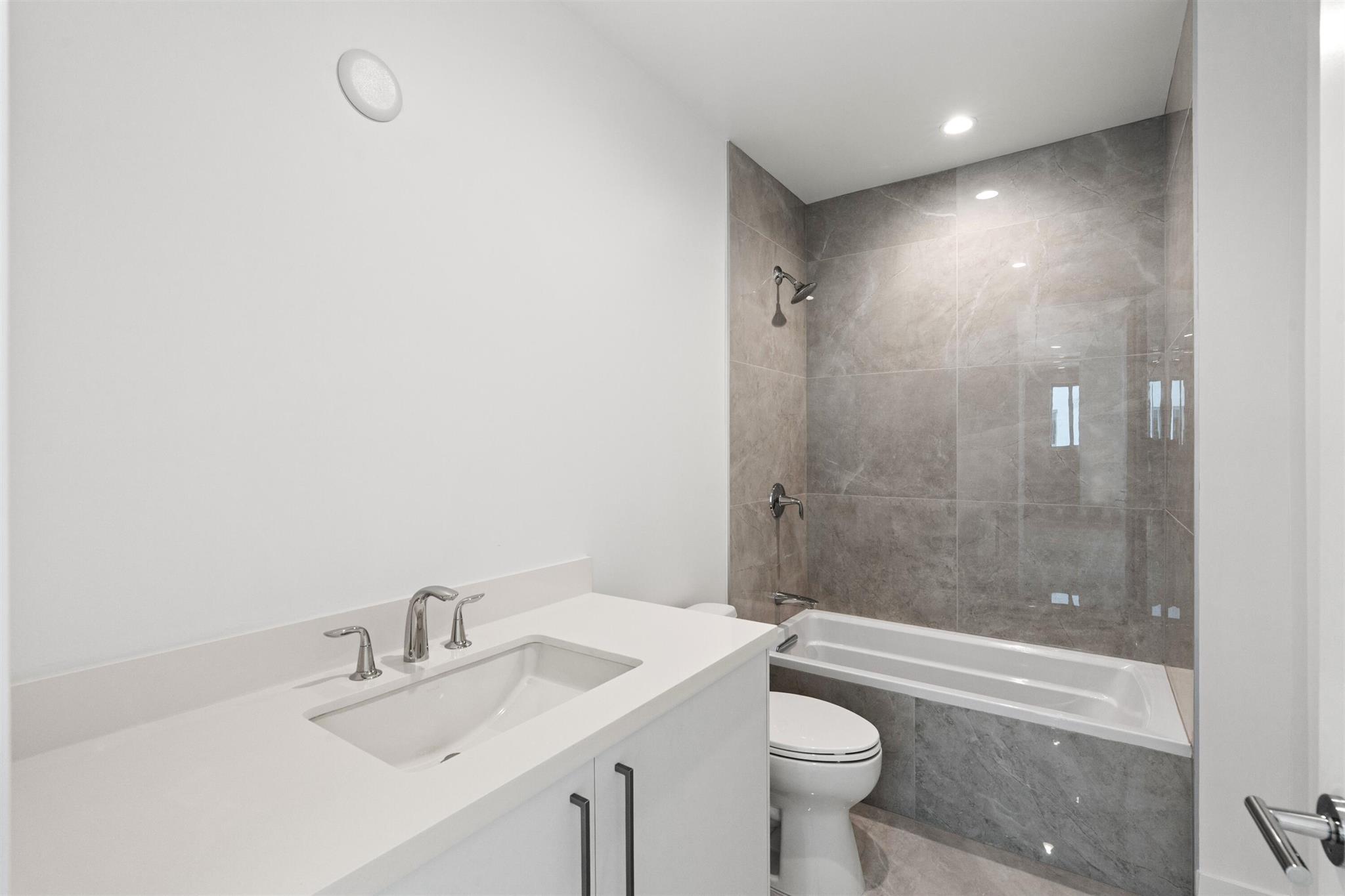 Royal Palm Residences - Residential