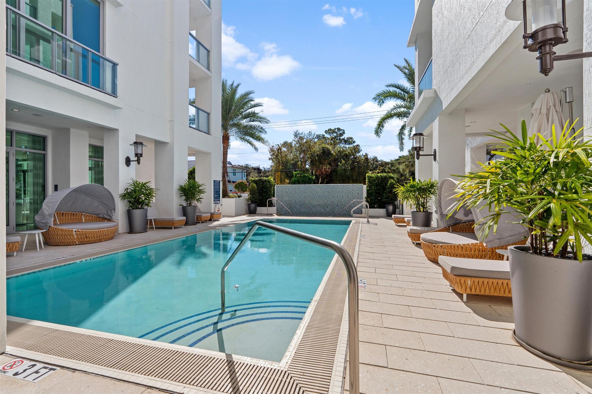 Royal Palm Residences - Residential