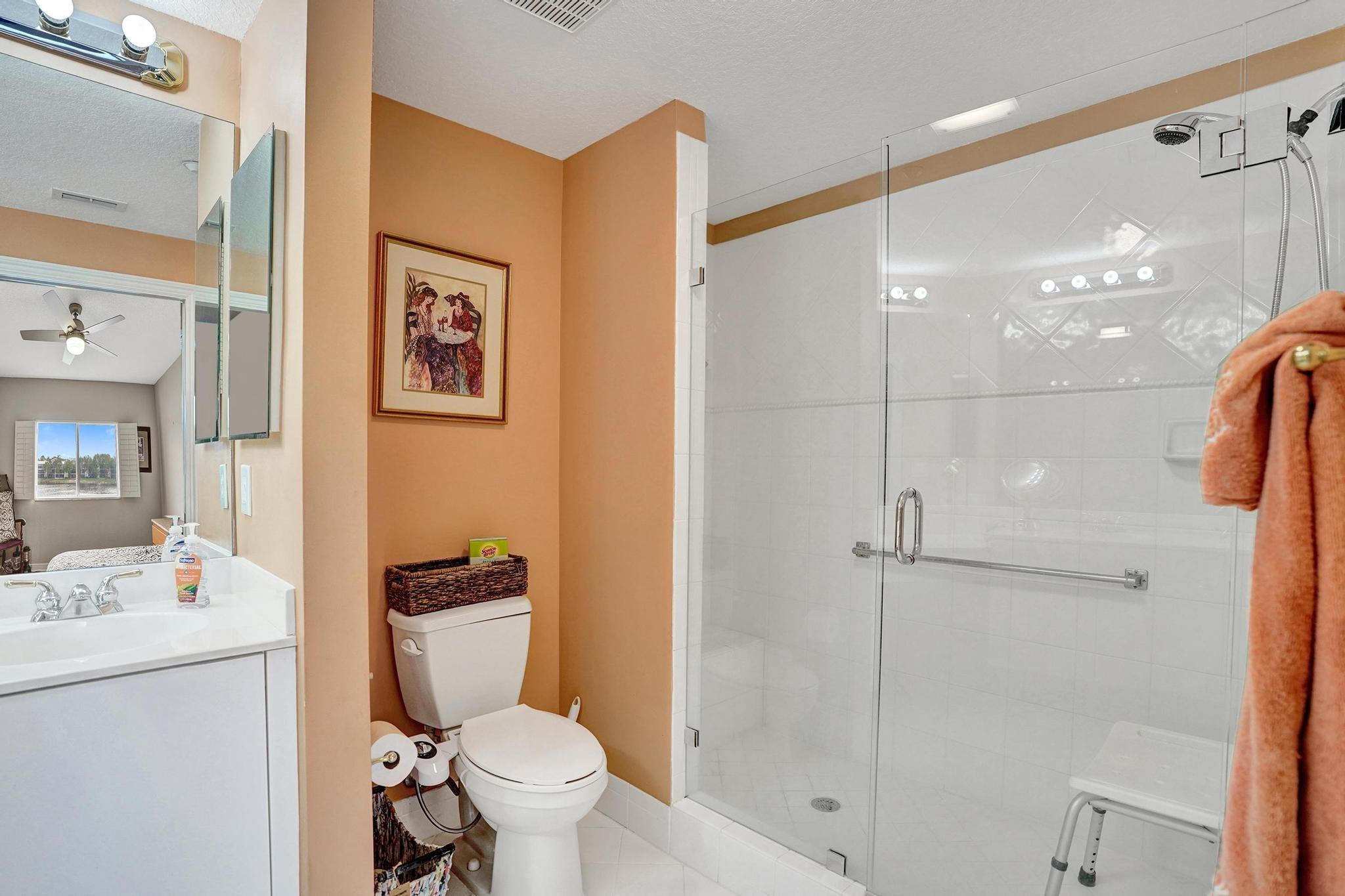 SOUTHAMPTON CONDOMINIUM - Residential