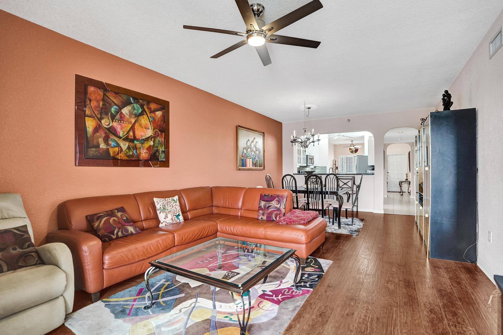 SOUTHAMPTON CONDOMINIUM - Residential