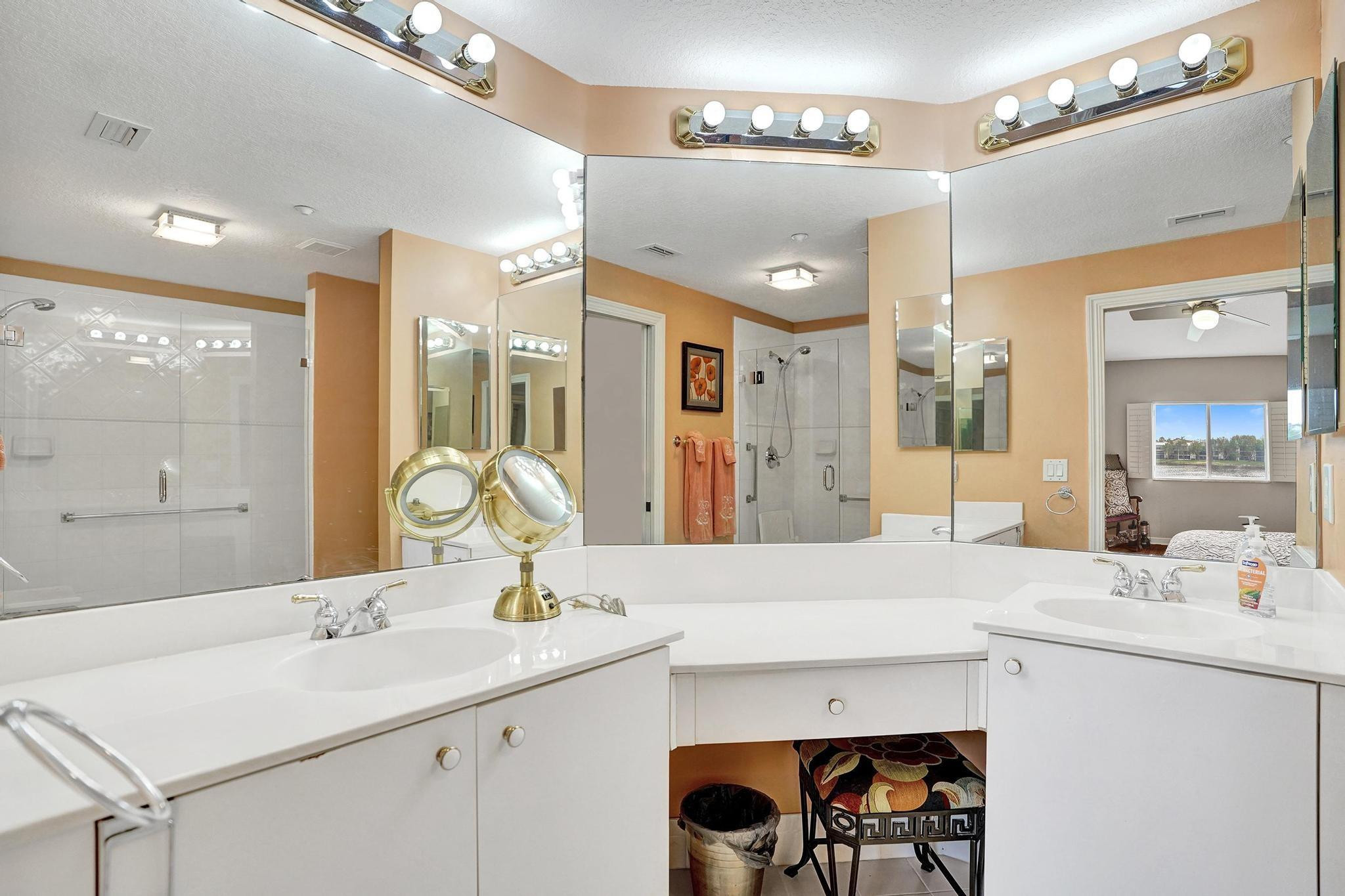 SOUTHAMPTON CONDOMINIUM - Residential