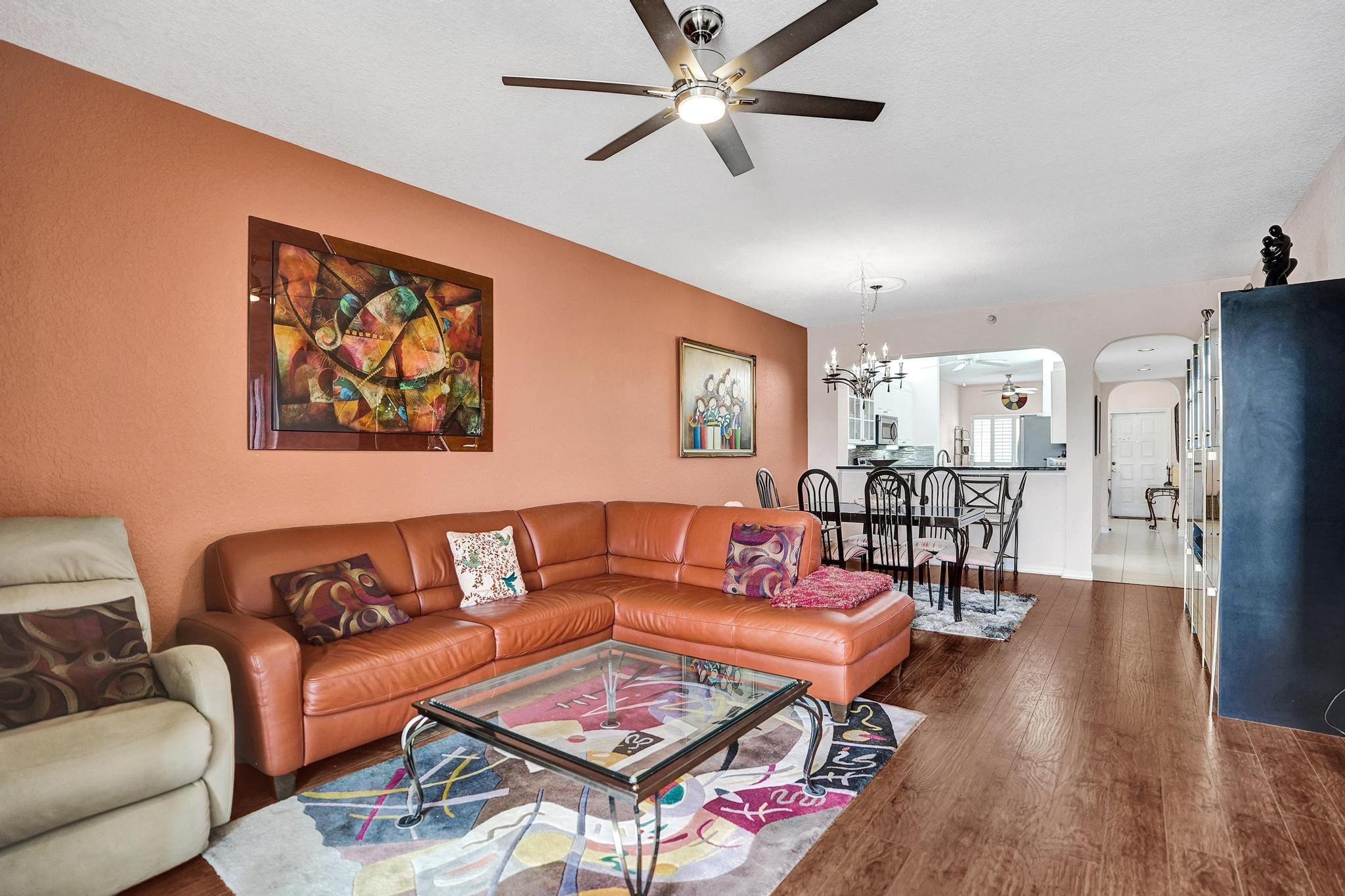 SOUTHAMPTON CONDOMINIUM - Residential