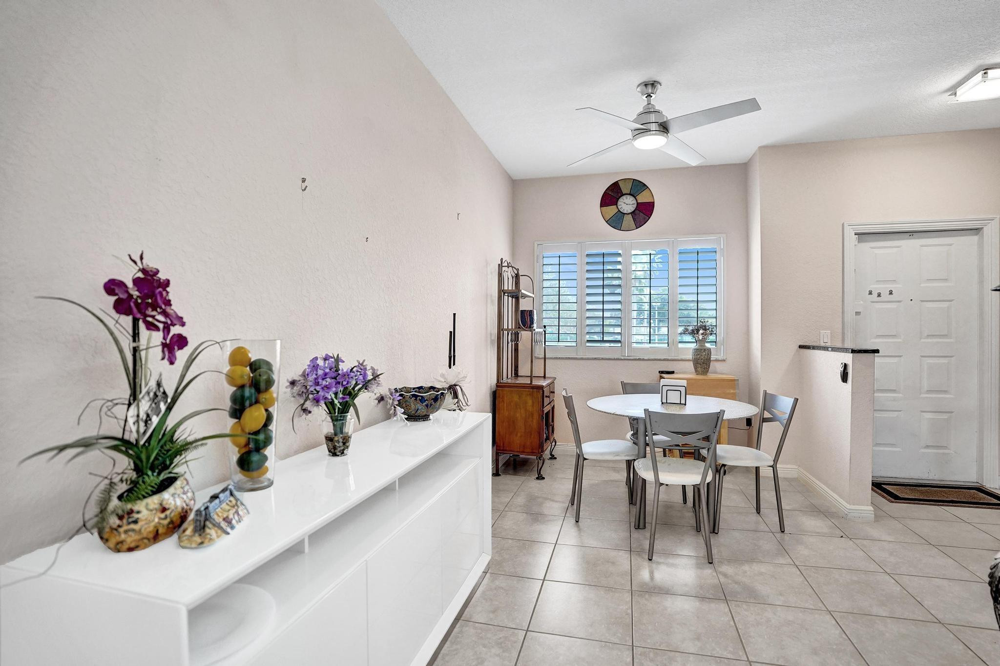 SOUTHAMPTON CONDOMINIUM - Residential