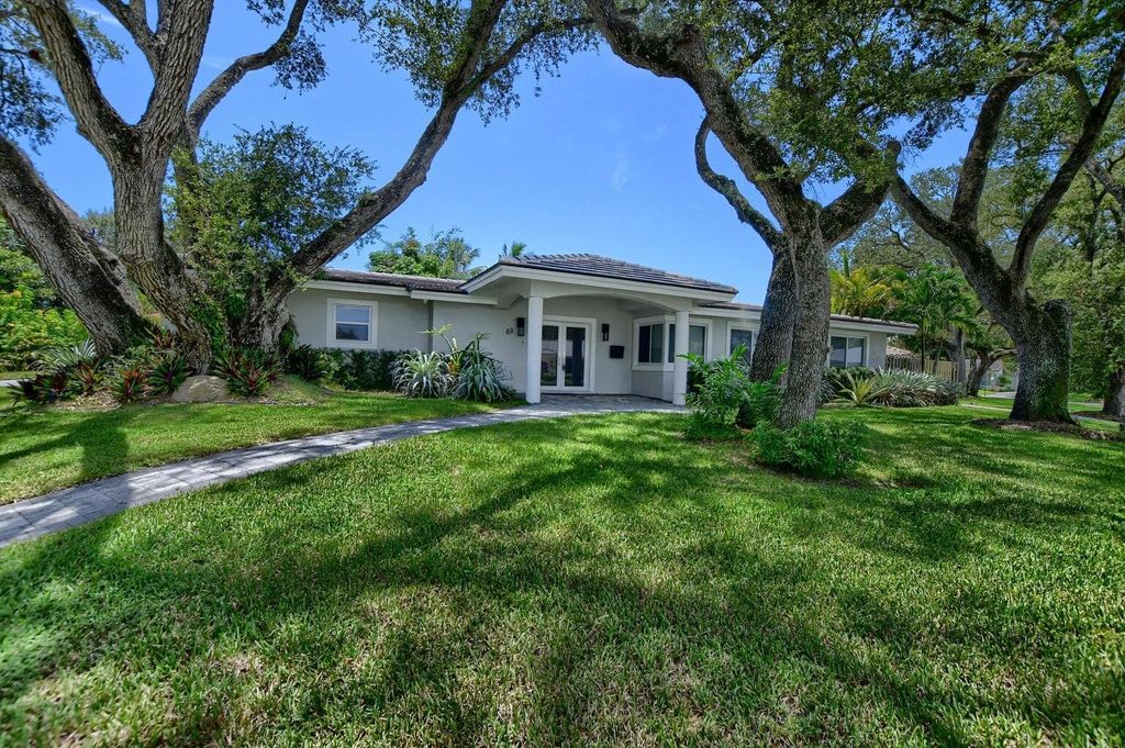 Photo of 88 SW 10th Drive, Boca Raton, FL 33487 (MLS # R11133177)