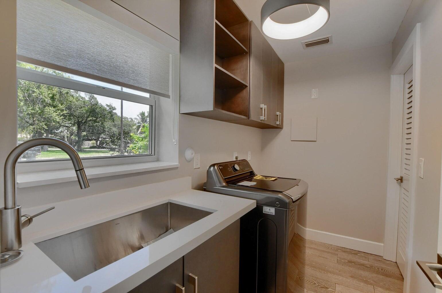 PALMETTO PARK TERRACE UNI - Residential Lease