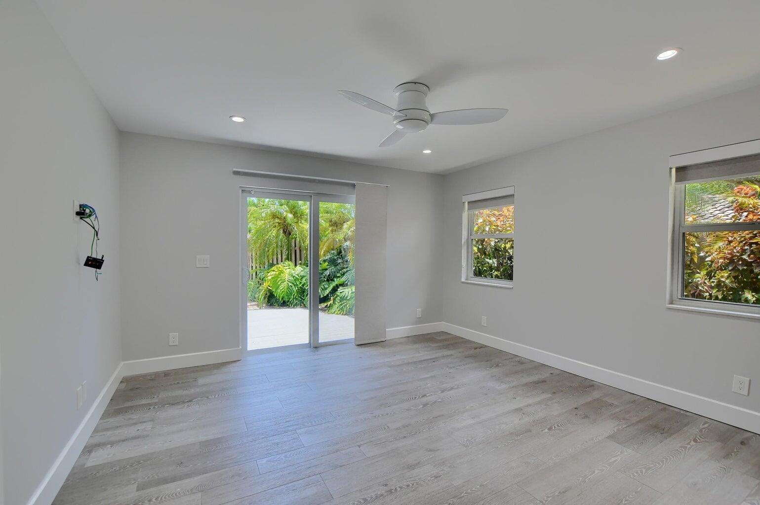 PALMETTO PARK TERRACE UNI - Residential Lease