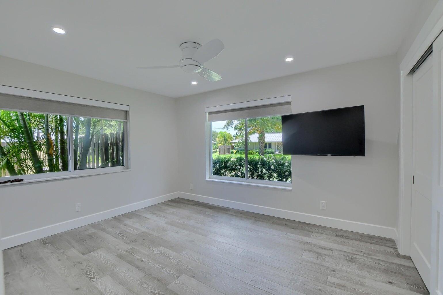 PALMETTO PARK TERRACE UNI - Residential Lease