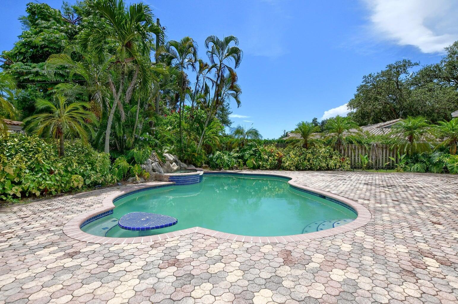 PALMETTO PARK TERRACE UNI - Residential Lease