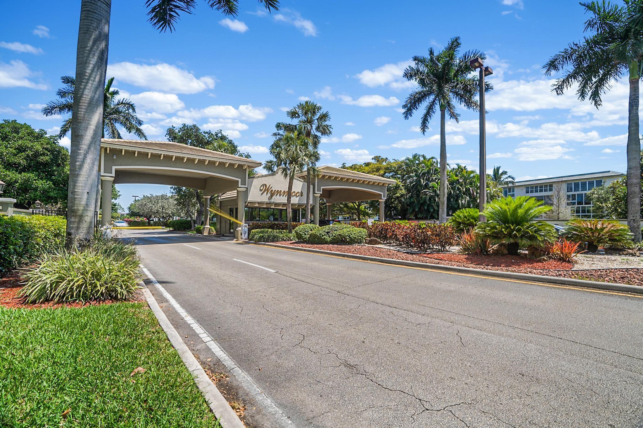 1601 Abaco Dr D4
