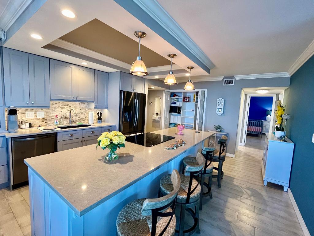 AQUARIUS CONDO - Residential Lease