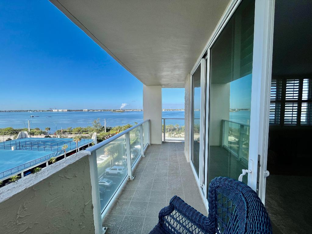 AQUARIUS CONDO - Residential Lease