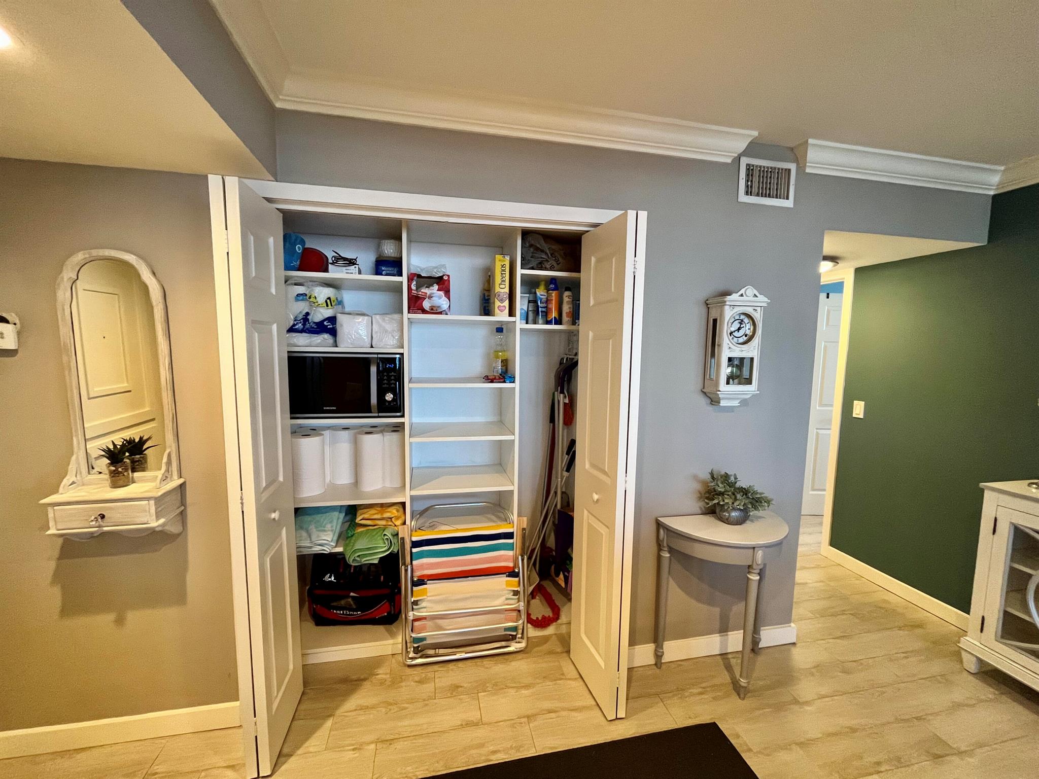 AQUARIUS CONDO - Residential Lease