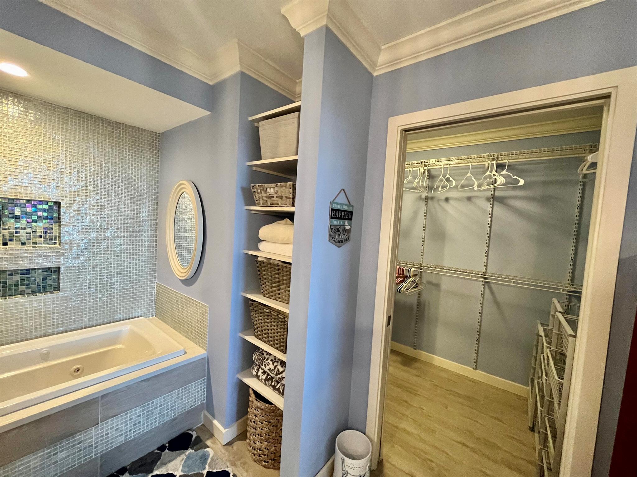 AQUARIUS CONDO - Residential Lease