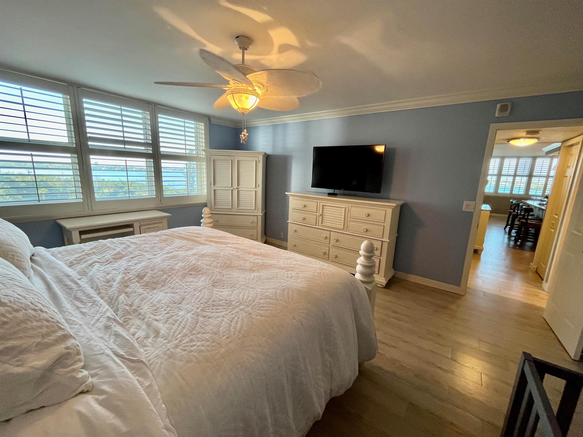 AQUARIUS CONDO - Residential Lease