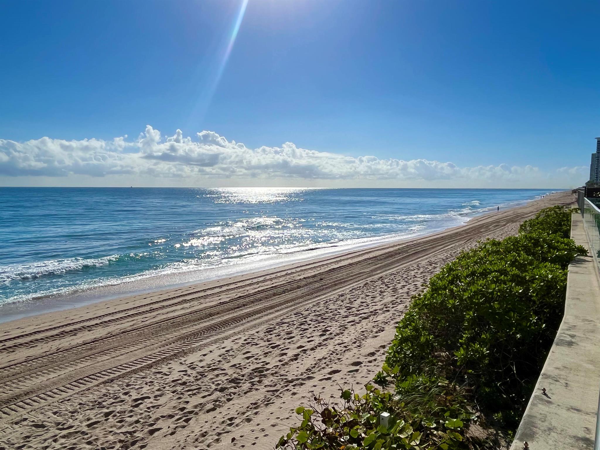 AQUARIUS CONDO - Residential Lease