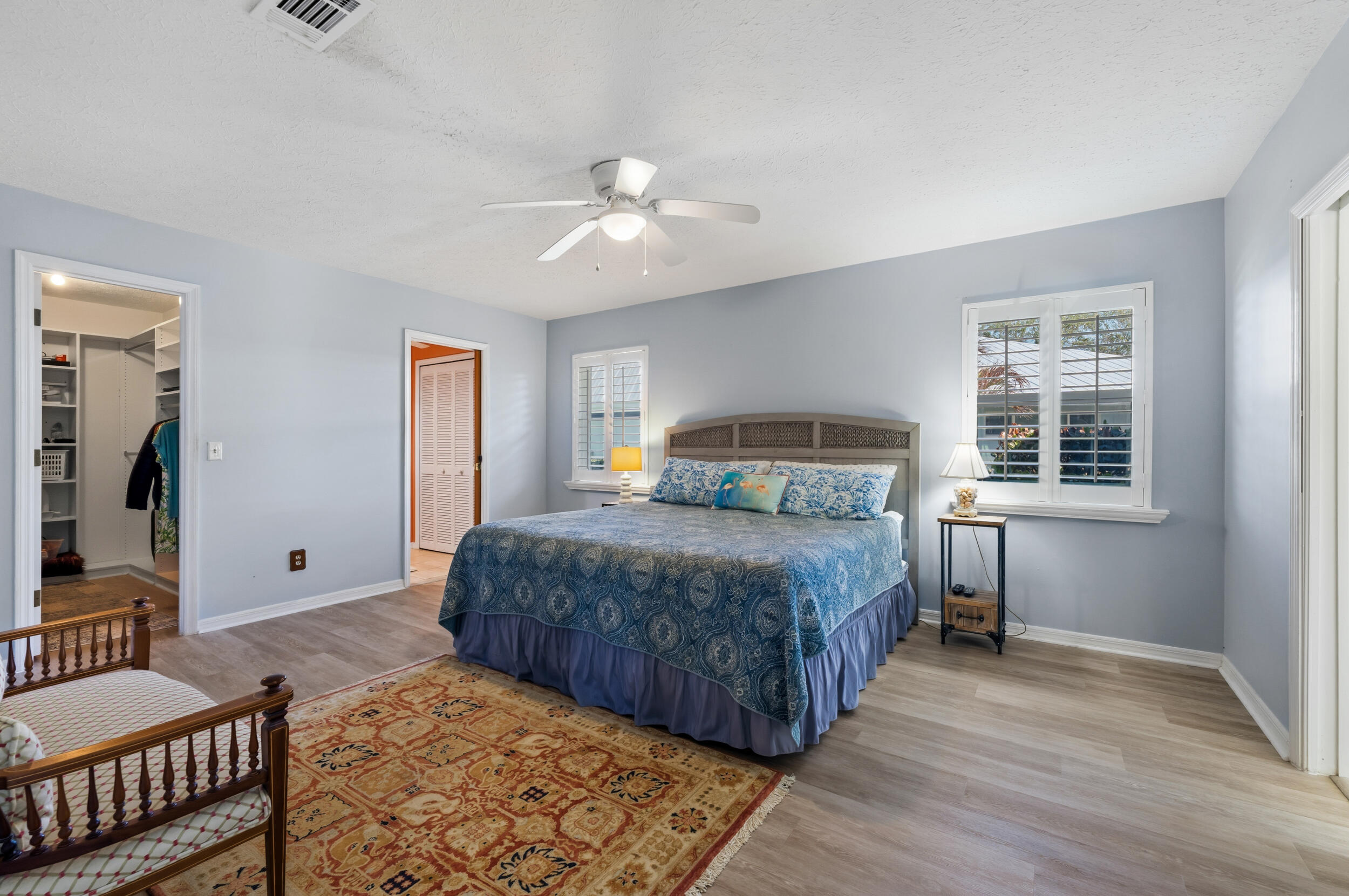 COUNTRY CLUB COVE - Residential