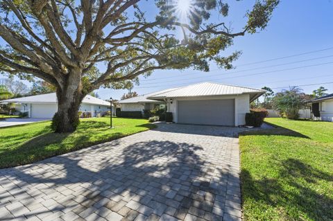 Photo of 5100 SE Hanson Circle, Stuart, FL 34997 (MLS # R11166696)