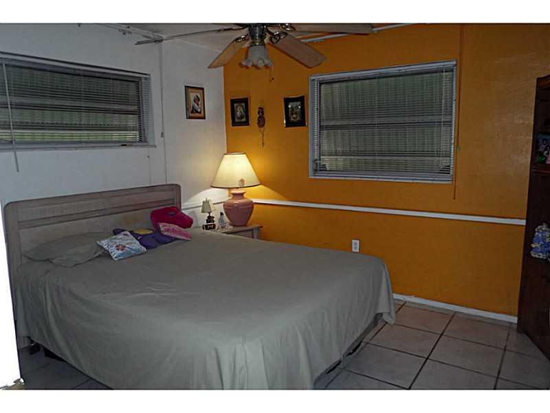 GOLD KEY VILLAS - Residential