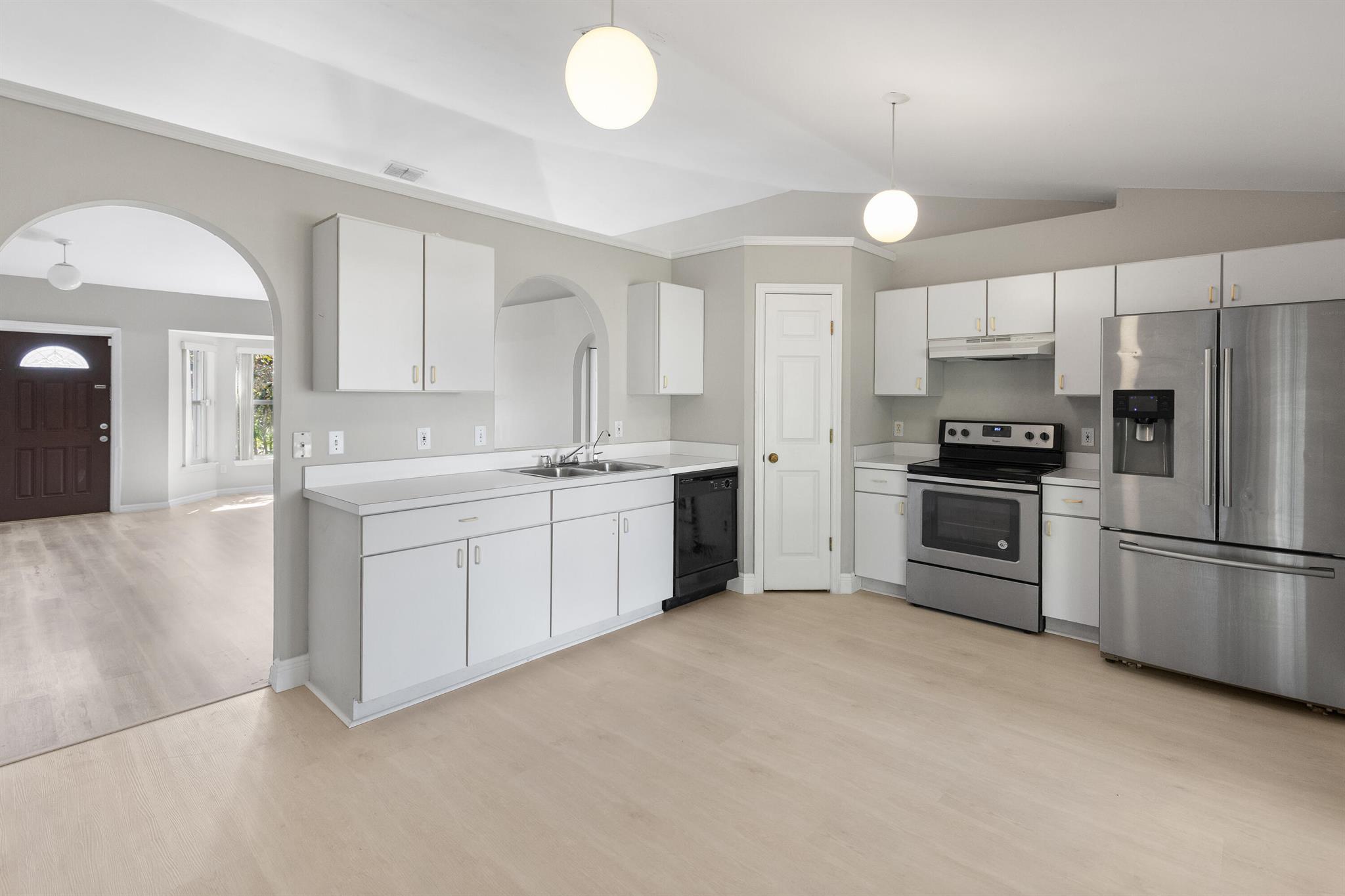 Port St Lucie Sec 04 - Residential Lease